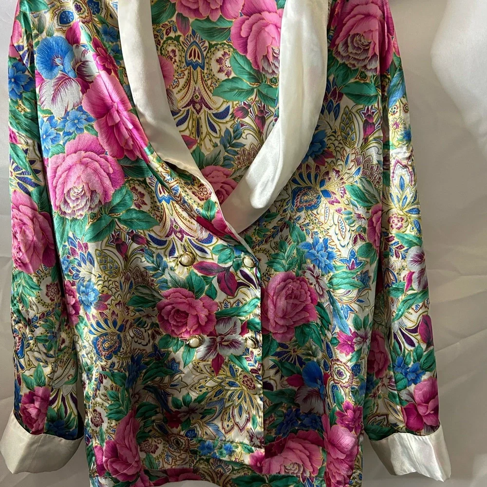 Floral Satin Women's Jacket - Picture 3 of 3